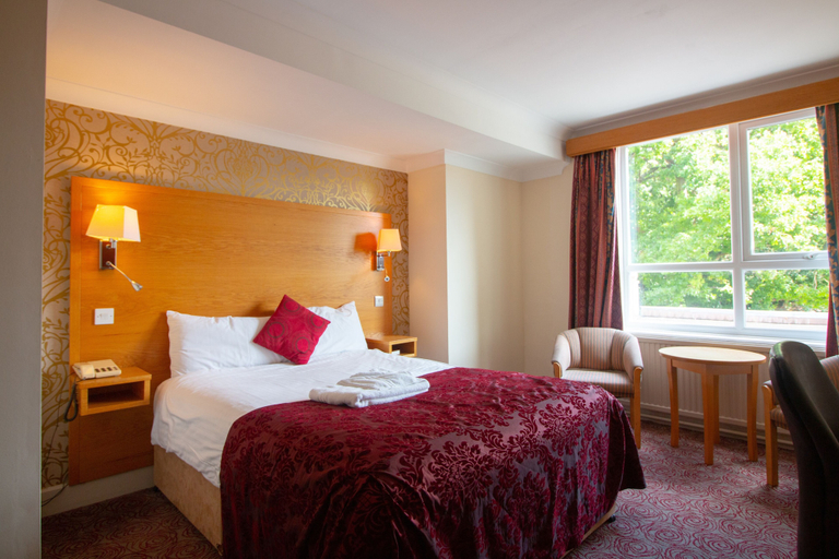Bedroom 3, Westone Manor Hotel, Northamptonshire