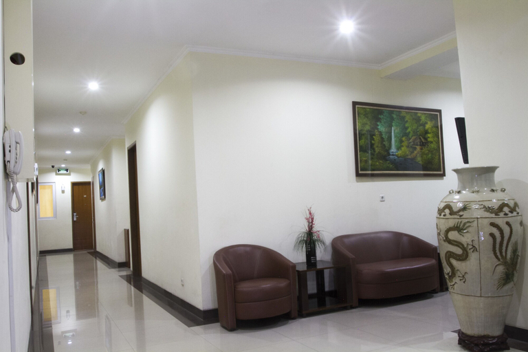 Others 5, House of Arsonia Tulip, Central Jakarta