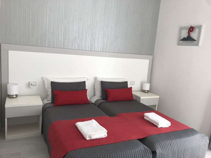 Bedroom 2, Chiaia Guest House, Napoli