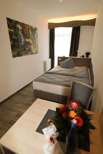 Bedroom 4, Petul Apart Hotel An'ne 40, Bochum