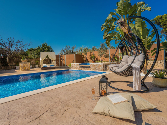 Sport & Beauty 3, Villa Garden Star, Ionian Islands