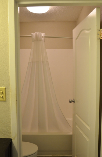 Bathroom 5, Opal Hotel & Suites, Seminole
