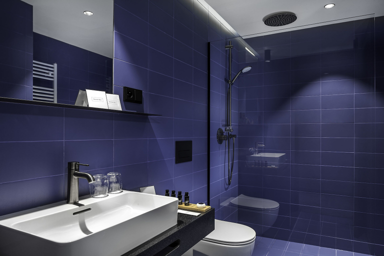Bathroom 4, Urban Creme, Praha 1