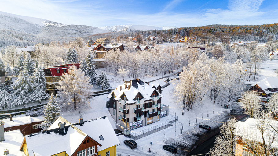 Exterior & Views 2, Apartamenty Sun&Snow Rezydencja Karkonoska, Jelenia Góra