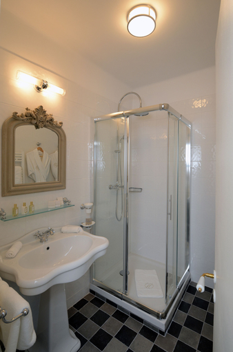 Bathroom 4, Grand Hotel Henri - Teritoria, Vaucluse