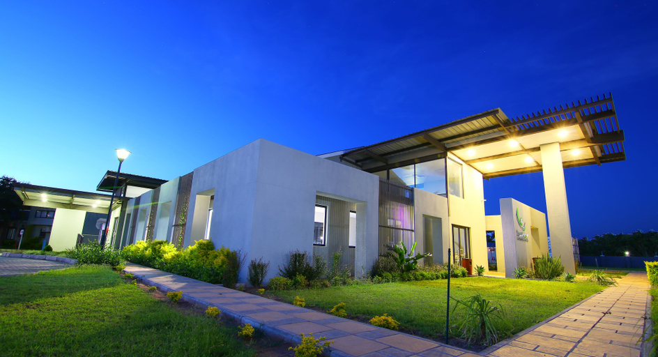 Exterior & Views 2, Travelodge Kasane, Chobe