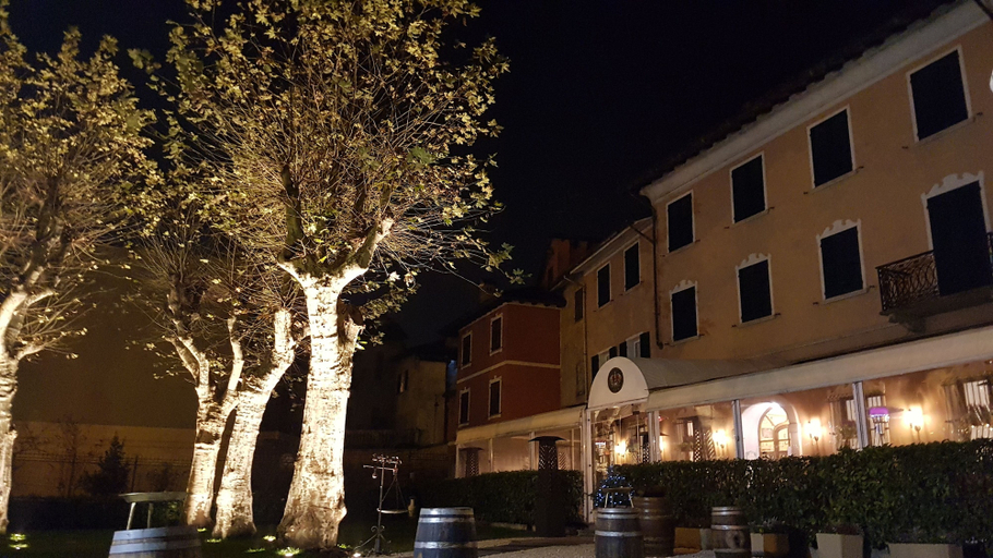 Exterior & Views 2, Ristorante Albergo Corona, Alessandria