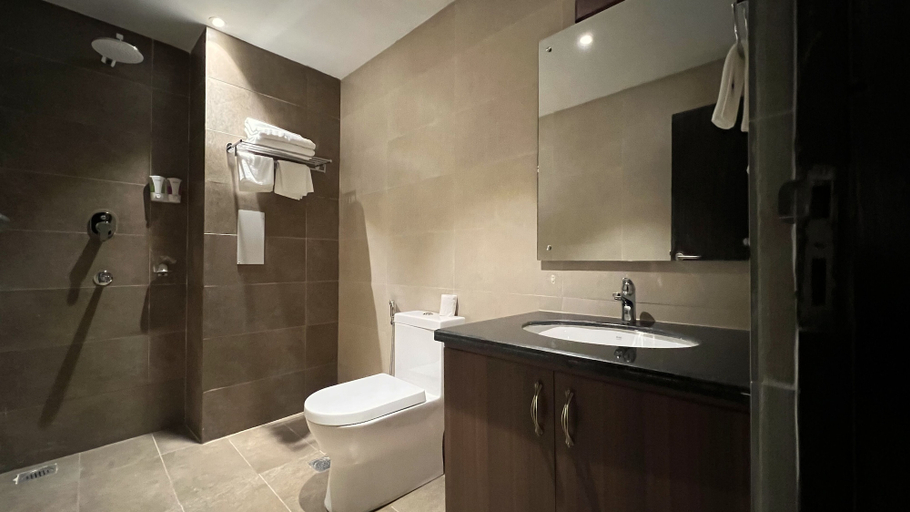 Bathroom 4, Mandala Heritage Inn, Bagmati