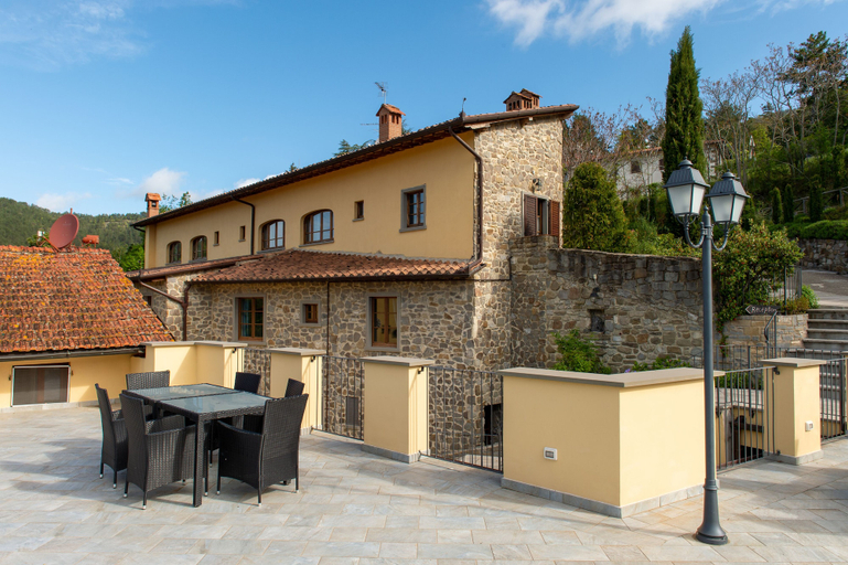Exterior & Views 2, Borgo I Tre Baroni, Arezzo