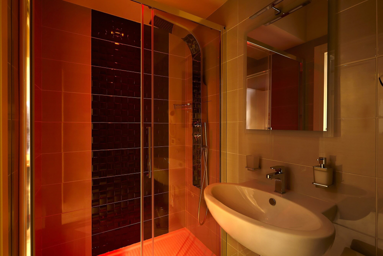 Bathroom 4, Hospitality Hotel Palermo, Palermo