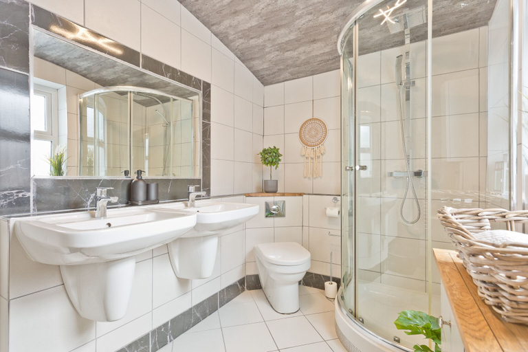 Bathroom 2, Malleus House, Cumbria