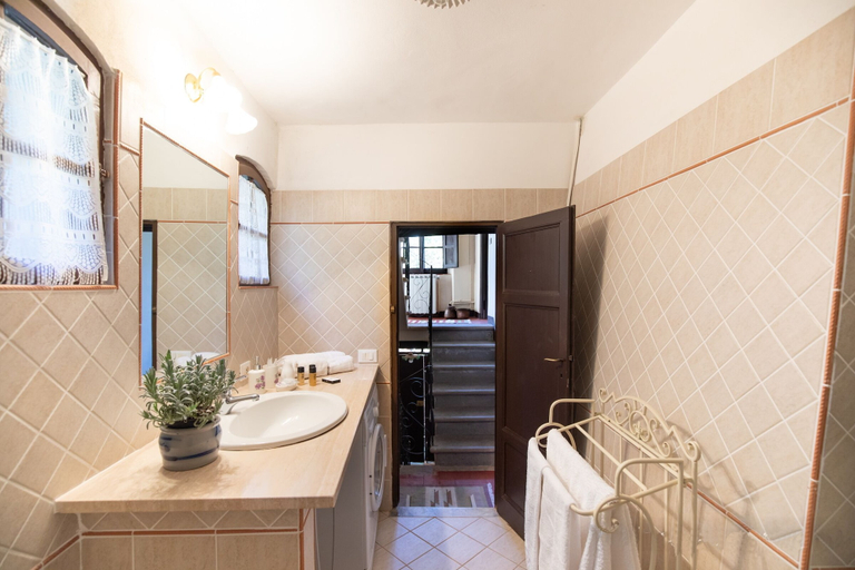 Bathroom 3, Villa La Pieve, Lucca