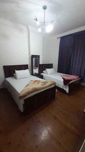 Bedroom 2, 1F Abbas Al Assar, Al-Muntazah