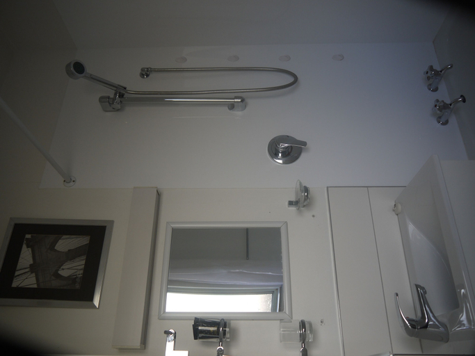 Bathroom 3, Achilles Motel, Christchurch