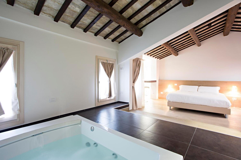 Bedroom 3, Borgoleoni 18, Ferrara
