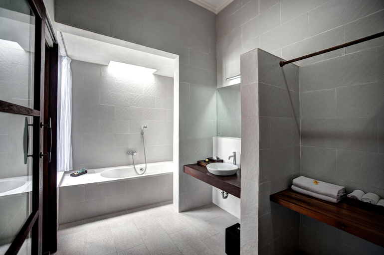 Bathroom 5, Sea Breeze Candidasa, Karangasem