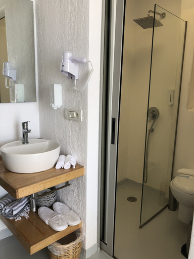 Bathroom 5, Geo & Art Boutique Hotel, Vlorës