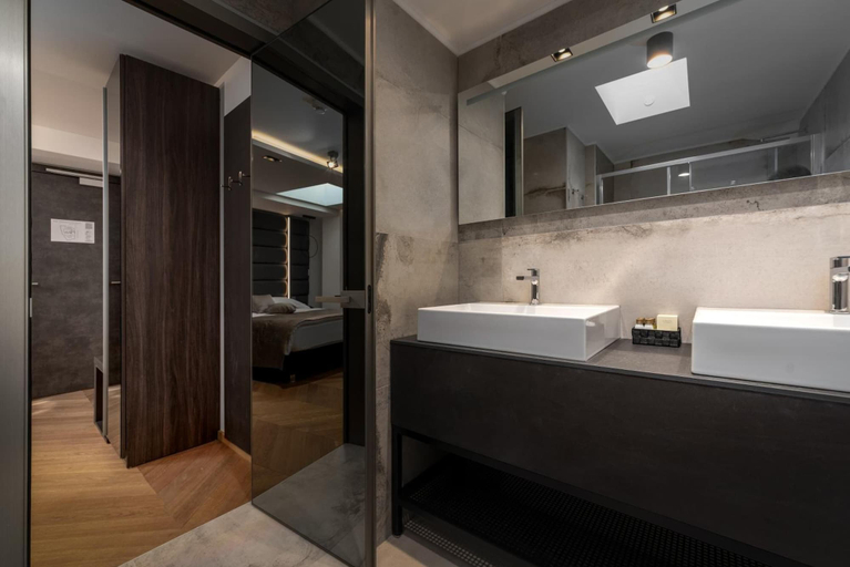 Bathroom 4, Hotel Cittar, Novigrad