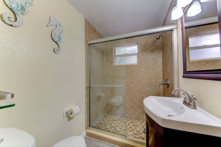 Bathroom 4, The Ringling Beach House, Sarasota