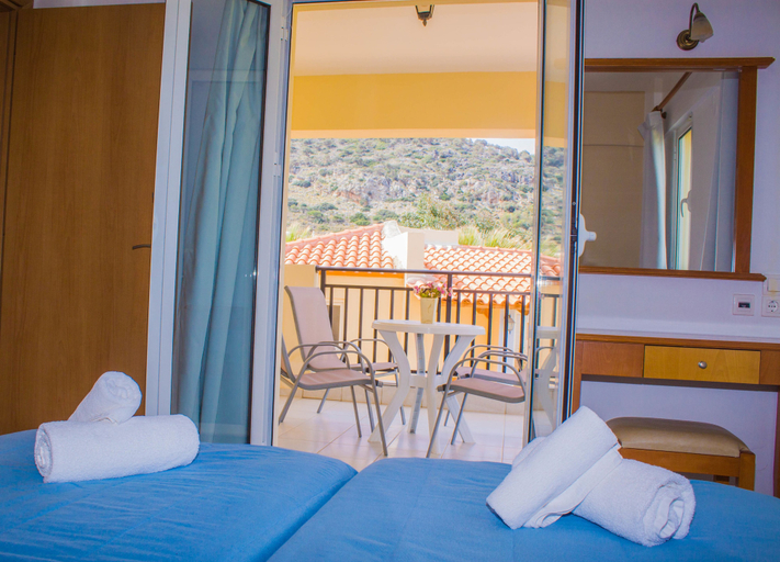 Bedroom 3, Sunshine Studios & Apartments, Crete