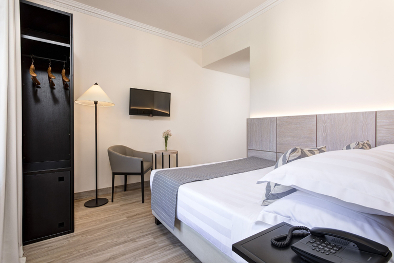 Bedroom 3, Grand Hotel Arenzano, Genova