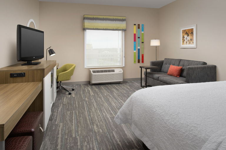 Bedroom 4, Hampton Inn & Suites Lake City, Columbia