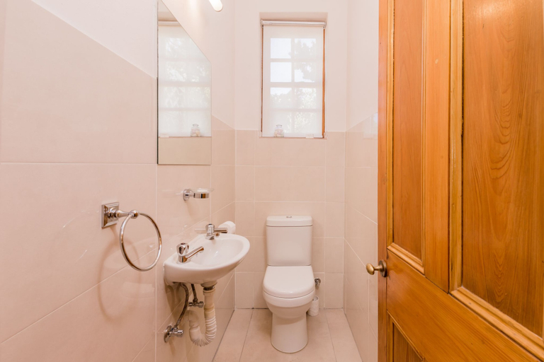 Bathroom 5, Villa Ashbourne, Cape Winelands
