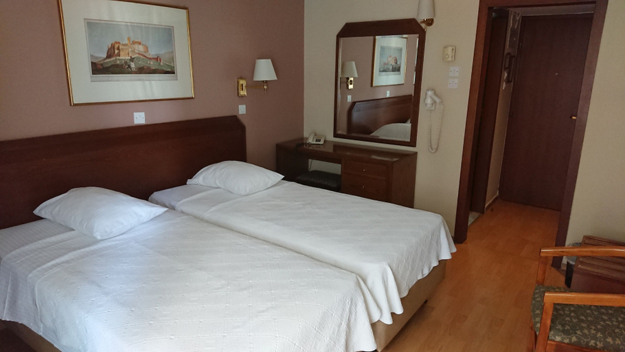 Bedroom 3, Economy Hotel, Attica