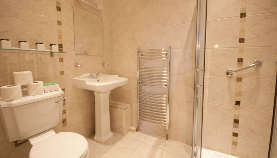 Bathroom 3, Hotel St. George by Nina, Dublin