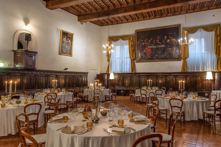 Food & Drinks 5, Donna Camilla Savelli – VRetreats, Rome