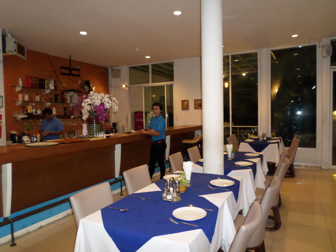 Food & Drinks 5, Nautical Inn, Pattaya