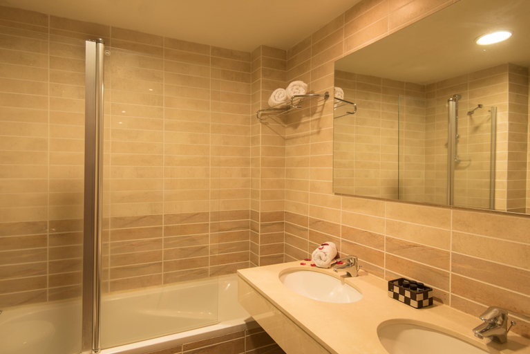 Bathroom 5, Rodon Hotel and Resort