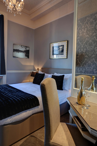 Bedroom 3, Braid Hills Hotel, Edinburgh