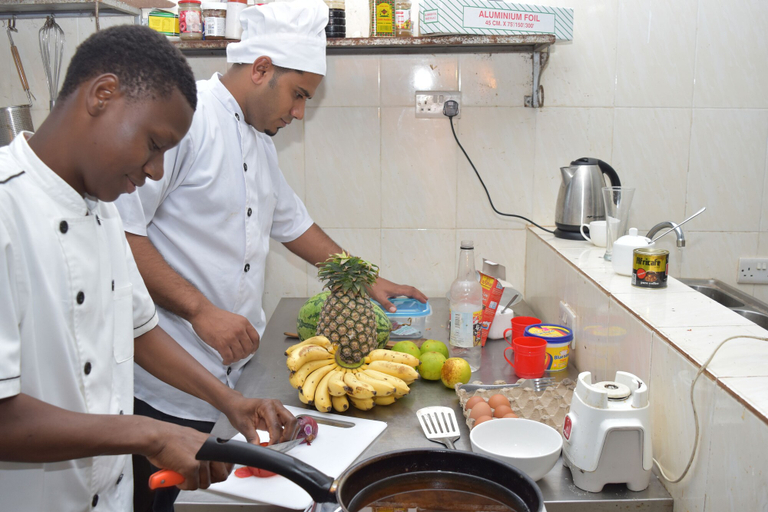 Food & Drinks 4, Chukwani Executive Inn, Magharibi