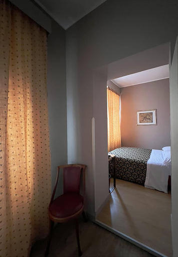 Bedroom 3, Hotel King, Rome