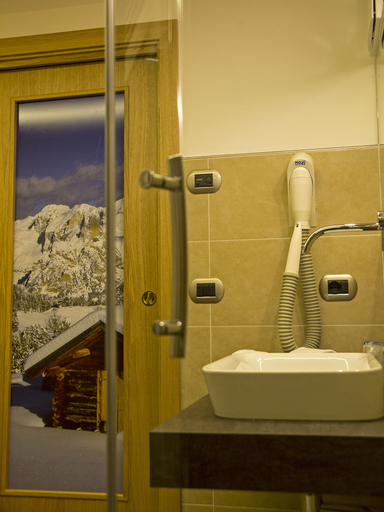 Bathroom 4, Hotel El Paster, Trento