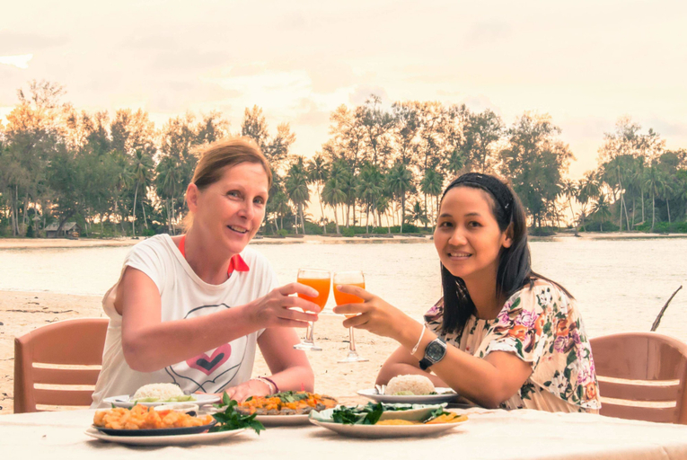 Food & Drinks 5, Rakkan Resort, Khura Buri