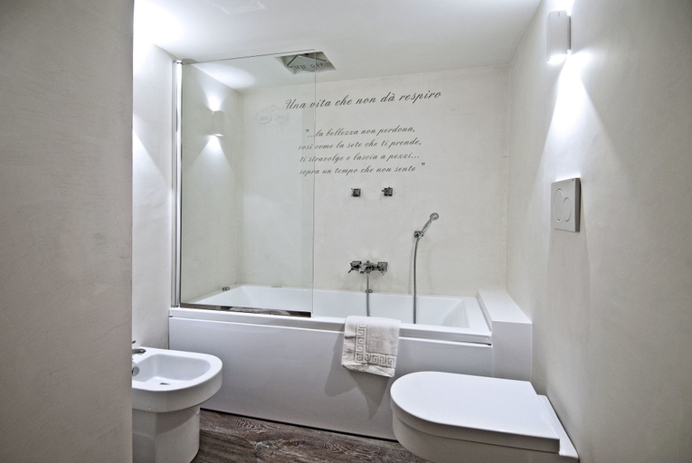 Bathroom 5, BDB Rooms Trastevere, Rome