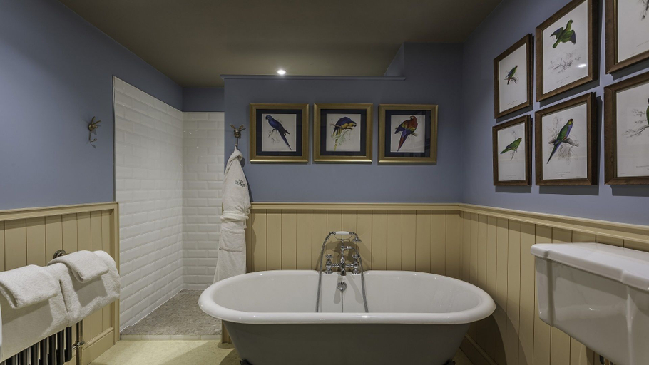 Bathroom 5, Castle Leslie Estate