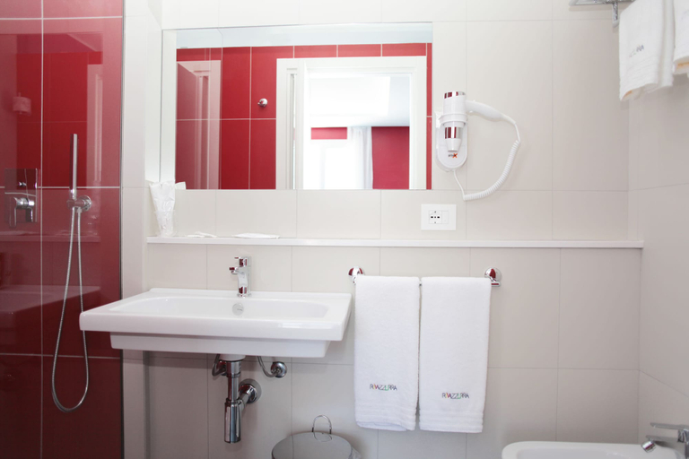 Bathroom 5, Rivazzurra Design Rooms, Trapani