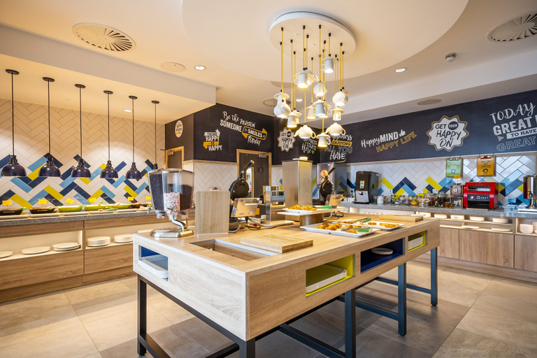 Food & Drinks 5, Hampton by Hilton Stockton on Tees, Stockton-on-Tees