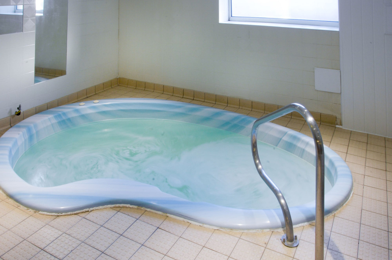 Bathroom 4, New Westcliff Hotel, Poole