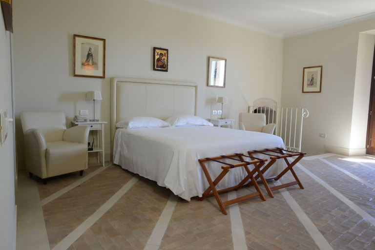 Bedroom 2, Palazzo Viceconte, Matera