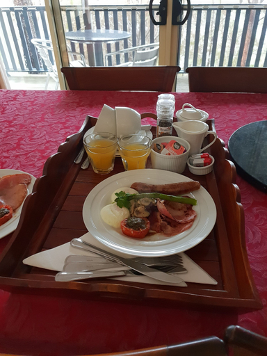 Food & Drinks, Tambaridge Bed and Breakfast, Tamborine Mountain