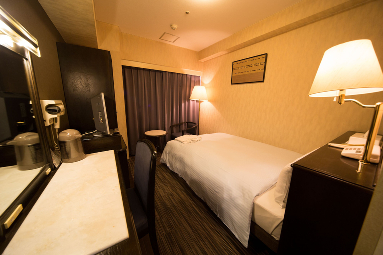 Bedroom 5, Hotel Claiton Esaka, Suita