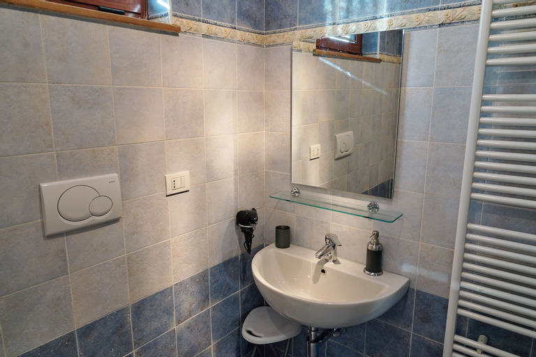 Bedroom 5, Chalet Weal, Torino