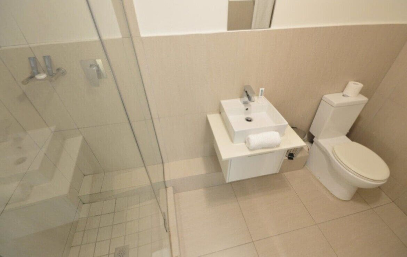 Bathroom, Quayside, City of Cape Town