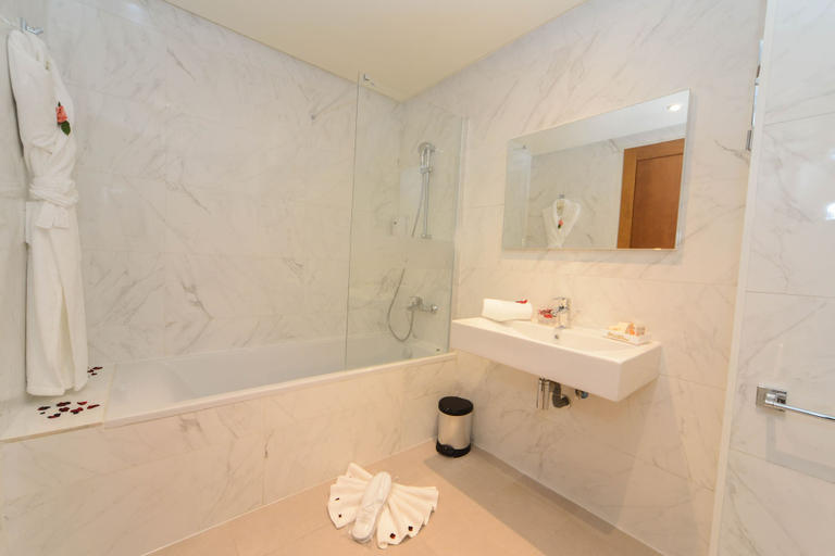 Bathroom 4, Golden Star Casablanca, Casablanca