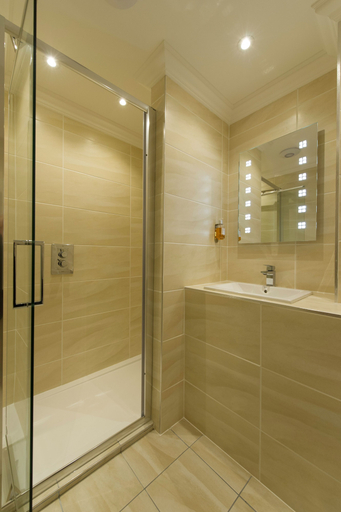 Bathroom 4, The Devon Hotel, Devon