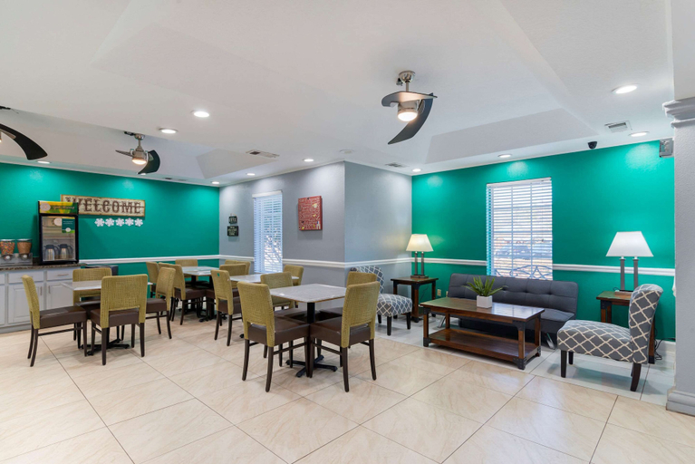 Food & Drinks 5, Quality Inn Newnan - Atlanta South, Coweta